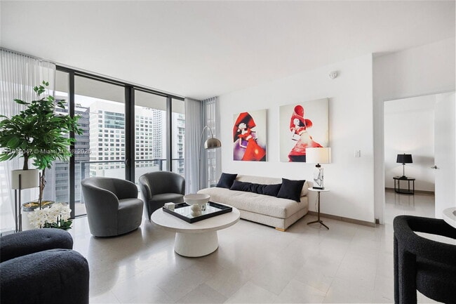 Building Photo - 88 SW 7th St