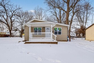 Building Photo - For Rent – 3 Bedroom Home | Section 8 Welcome