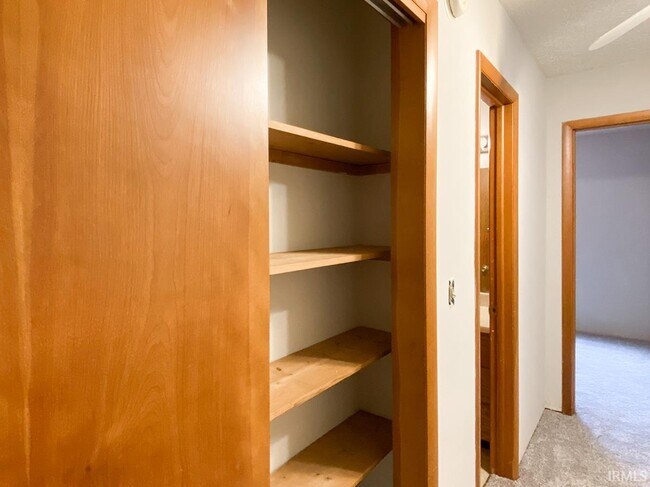 Building Photo - 2344 E Winding Brook Cir