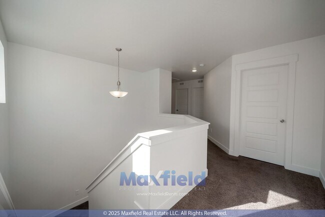 Building Photo - 4BD 3.5BTH 2GAR Home in Eagle Mountain