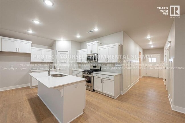 Building Photo - 582 Wagon Wheel Ave