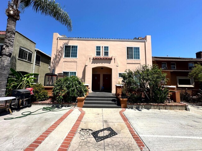Primary Photo - 1536 4th Ave