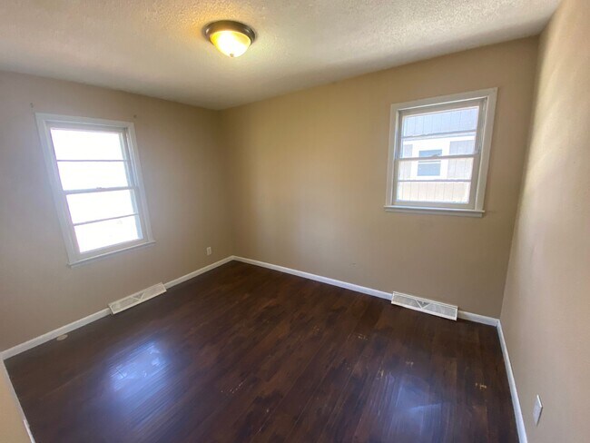 Building Photo - 1428 W Hamilton St