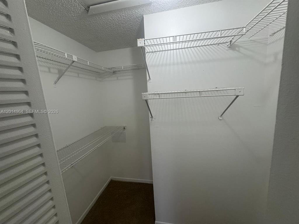 Building Photo - 142 NW 60th Ave