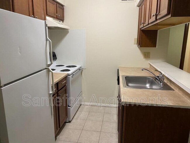 Building Photo - 5411 Haymeadow Ln