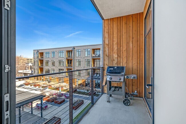 Building Photo - 4101 Laclede Ave