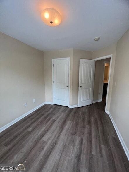 Building Photo - 2918 Hillside Pl