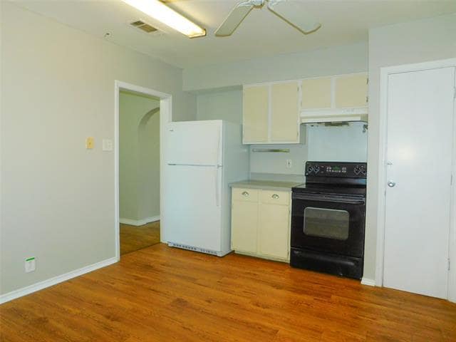 Building Photo - 814 Anderson St