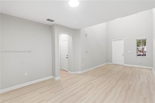 Building Photo - 10761 NW 75th St