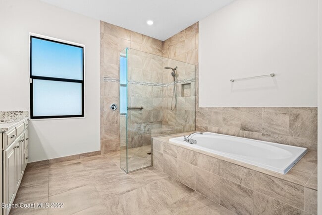 Building Photo - 2453 Chapel Bridge Ln