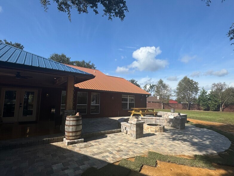 Building Photo - 3610 Conwick Dr