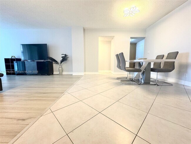 Building Photo - 3800 S Ocean Dr