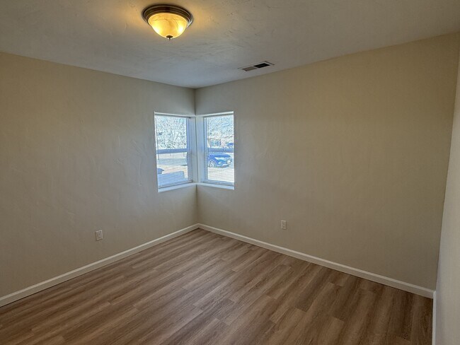 Building Photo - 2937 Washington St NE