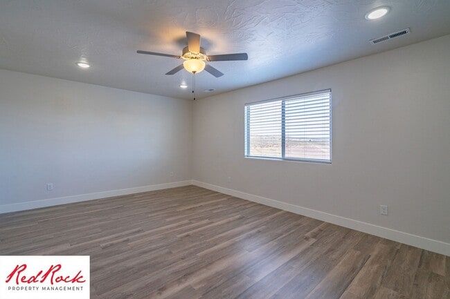 Building Photo - 1005 Tortoise Rock Dr