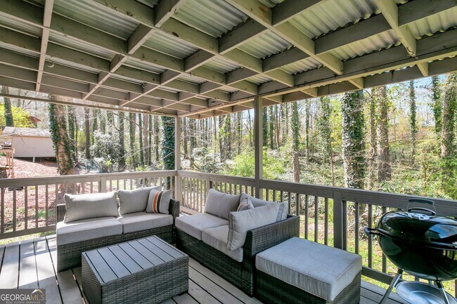 Building Photo - 65 Juliana Dr