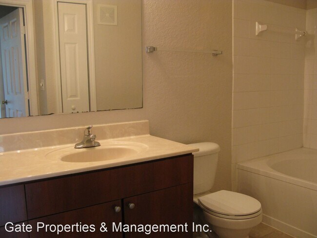 Building Photo - 5225 Wellington Park Cir