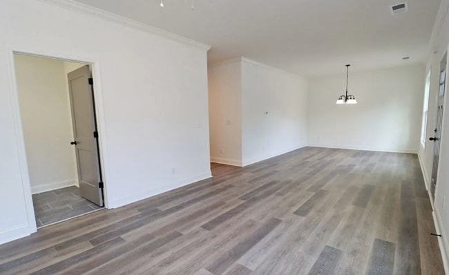 Building Photo - Pre-Leasing for the 26-27 School Year! Brand New Duplex In The Sought After Rosewood Columbia Are...