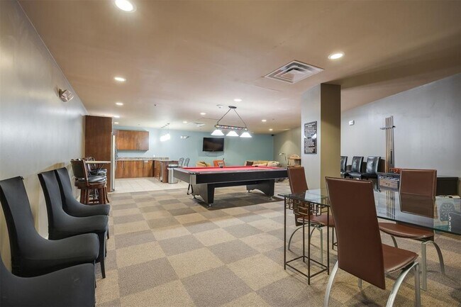 Building Photo - 5900 Mosteller Dr