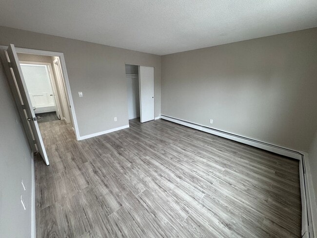 Building Photo - 158-162 Water Street-Unit 6