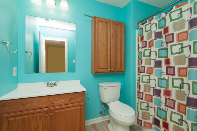 Building Photo - 230 Black Bird Ct