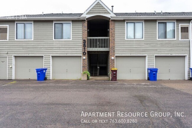 Building Photo - 3520 Lexington Ave S