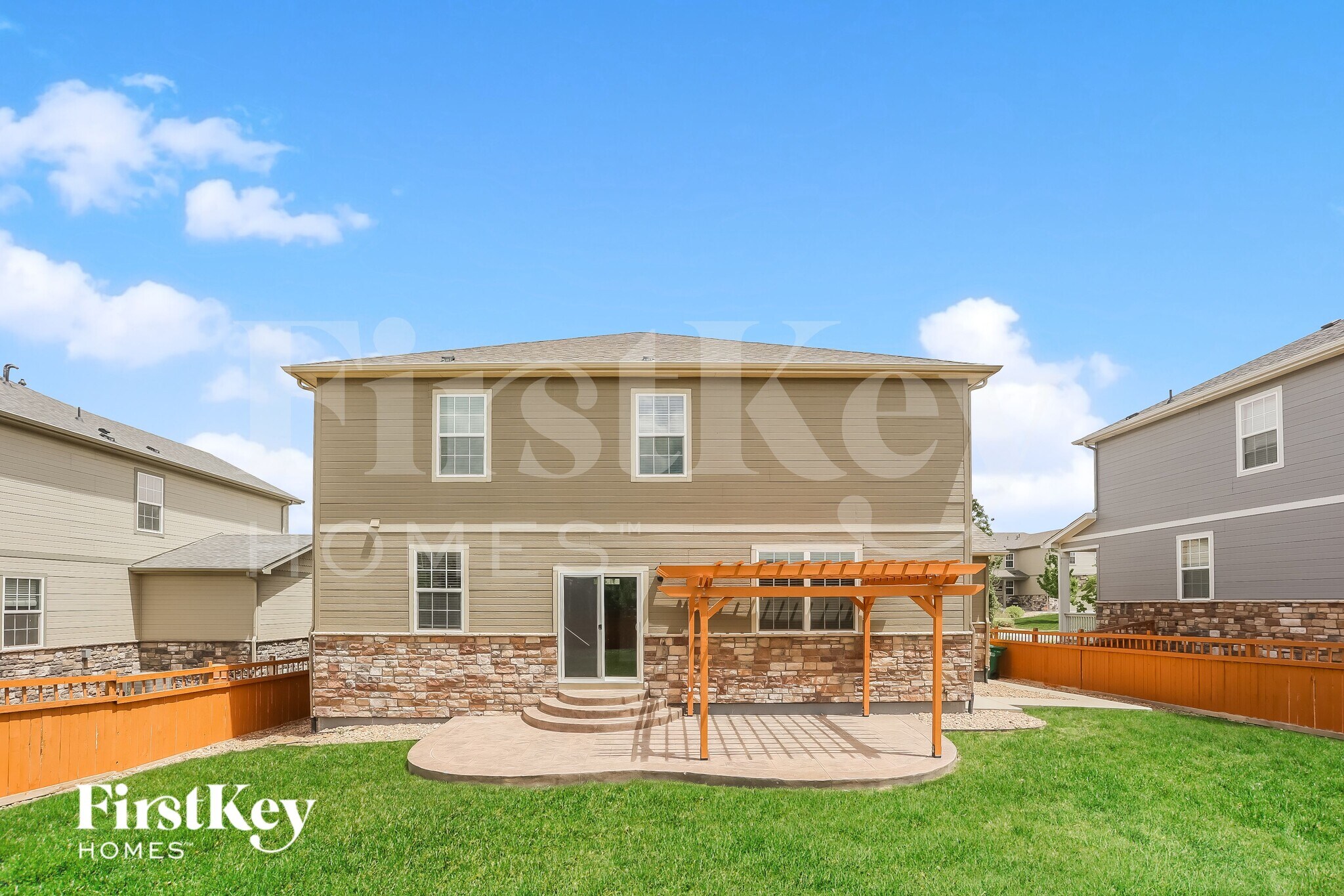 Building Photo - 6463 N Ensenada Ct