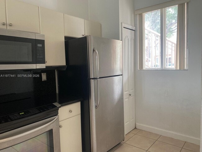 Building Photo - 17630 NW 73rd Ave