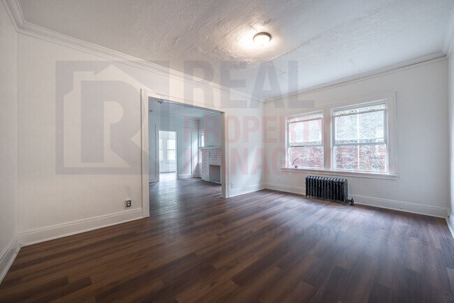 Building Photo - Cozy Living near University Circle