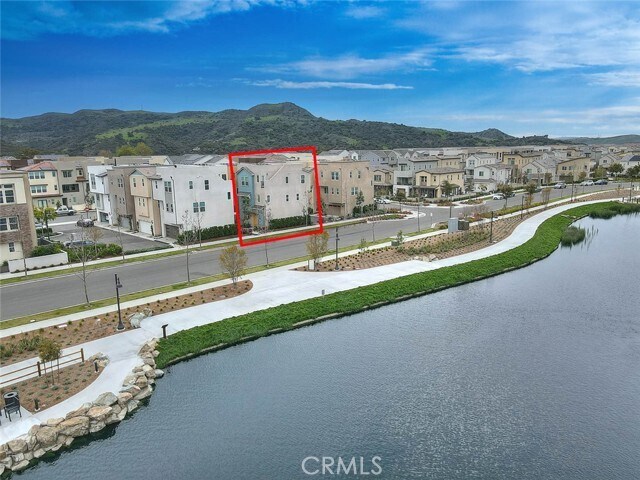 Building Photo - 6 Crown Point Dr