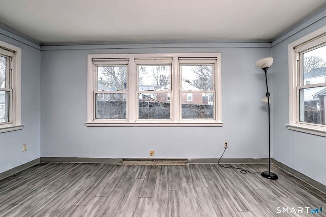 Building Photo - 106 Higbie Dr