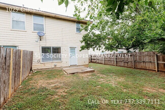 Building Photo - 1029 Christopher Ave