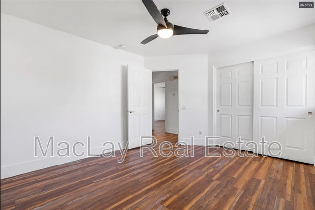 Building Photo - 395 W Sagebrush St