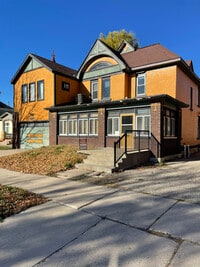 Building Photo - 520 S 2nd St