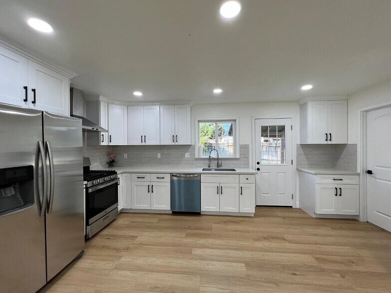 Building Photo - 5326 Hammill Rd