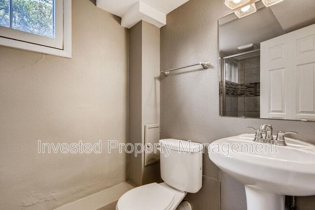Building Photo - 2135 S Downing St