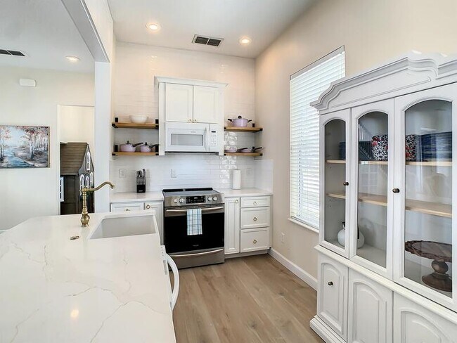 Building Photo - 7409 Sparkling Ct