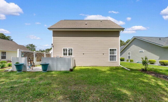 Building Photo - 161 Barclay Dr