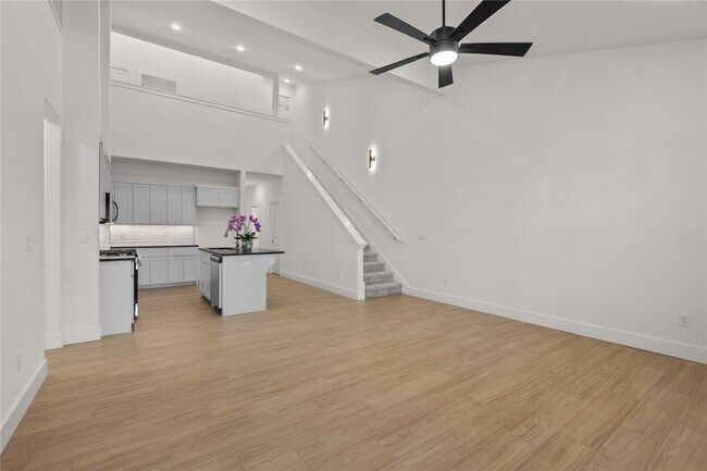 Building Photo - 712 Sun Meadows Loop