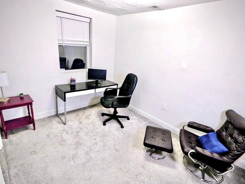 Building Photo - 6749 Eastern Ave