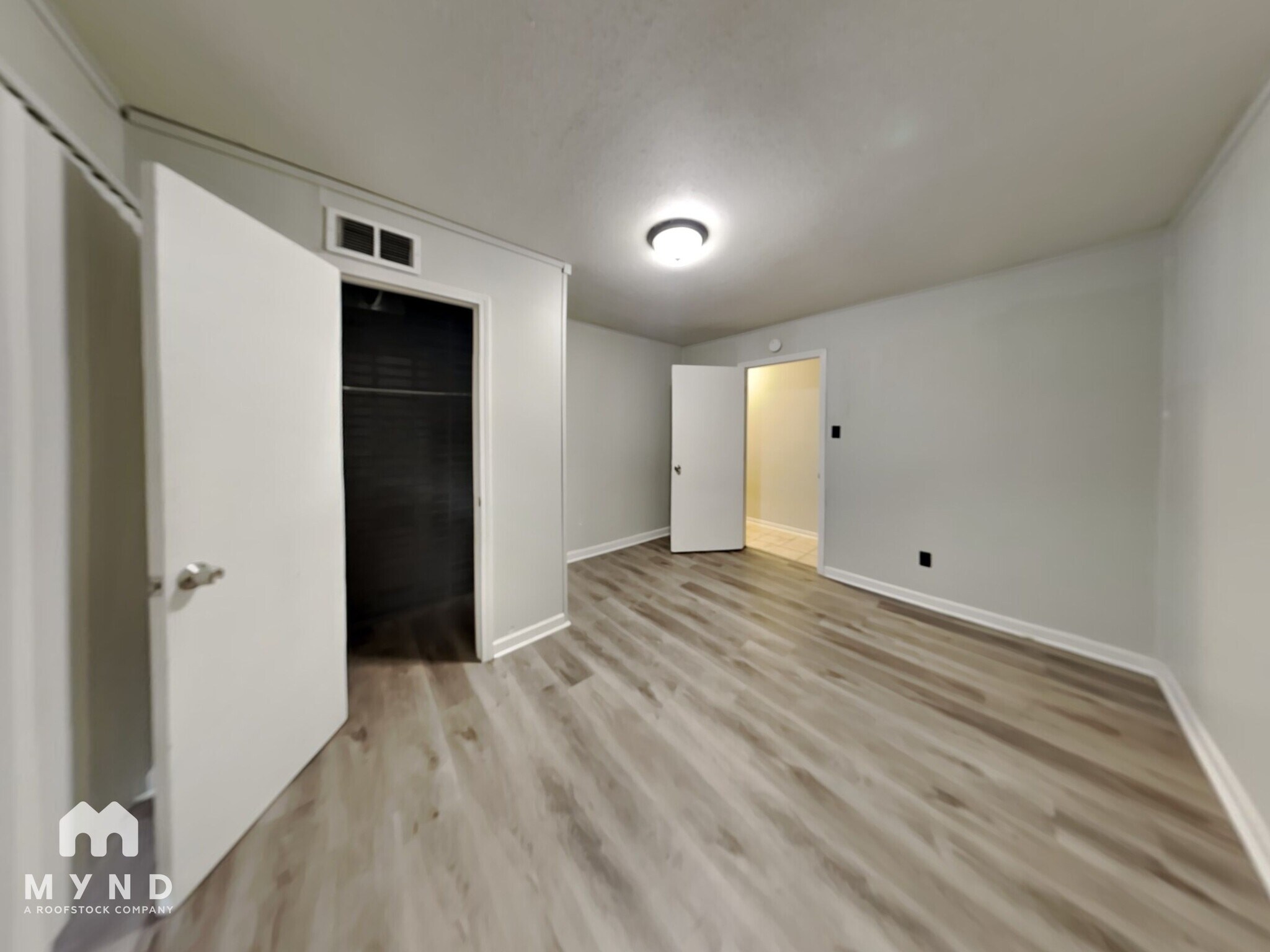 Building Photo - 6035 Devon Cir