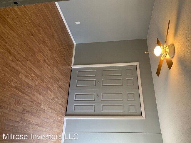 Building Photo - 300 S Hospital Dr