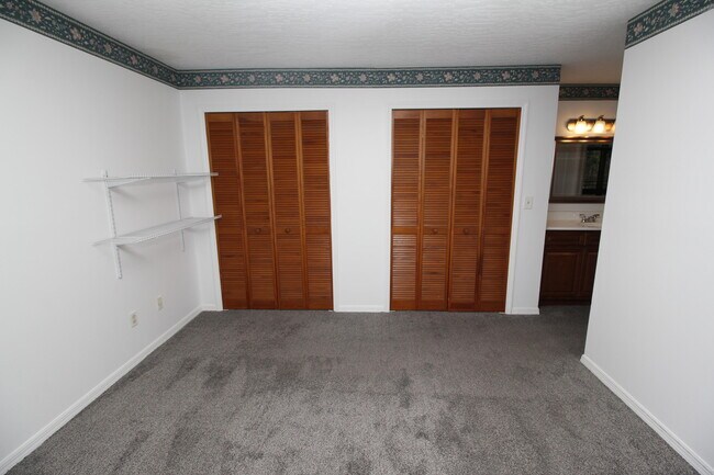 Building Photo - 652 Casa Grande Dr