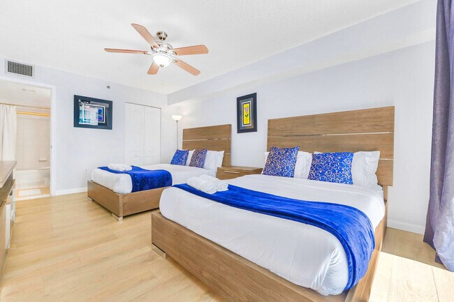 Building Photo - 1 SE 12th St