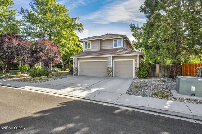 Building Photo - 6490 Brookview Cir