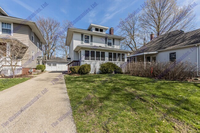 Building Photo - 3-Bedroom/1-Bathroom Home – Sublease Available September 1st 2026!