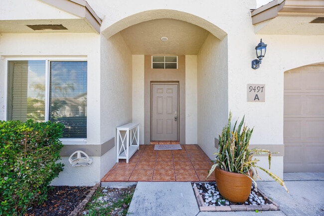 Building Photo - 9497 Boca Gardens Pkwy
