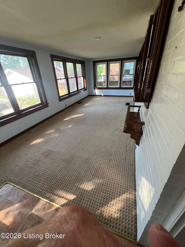 Building Photo - 2302 Emerson Ave