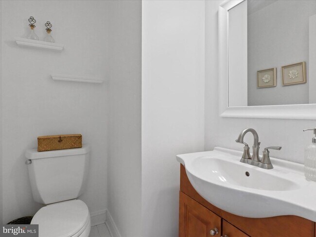 Building Photo - 4407 Jayson Ln