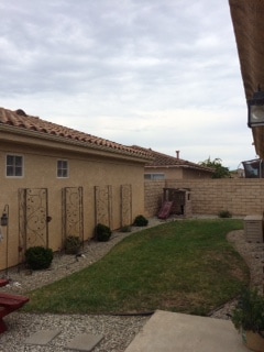 Building Photo - 2035 Lassen Dr