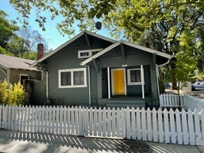 Building Photo - 8th &amp; Orient